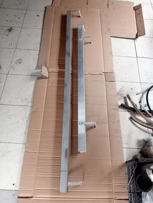 Карниз металевий