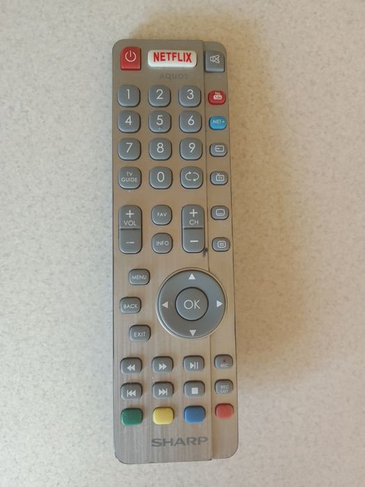 Pilot  RADIOWY do telewizora marki SHARP