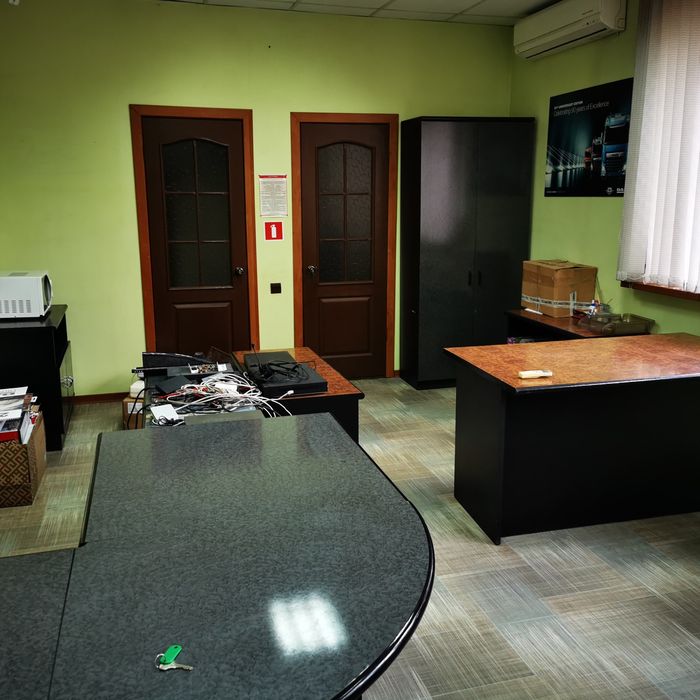 Офісні приміщення, район Трц Караван