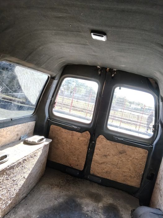 Nissan Vanette ld23 2000 год