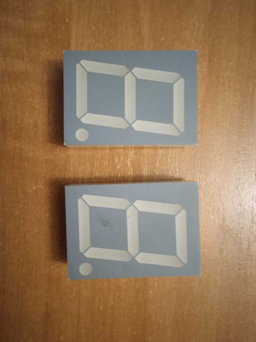 Семисегментный индикатор Kingbright.