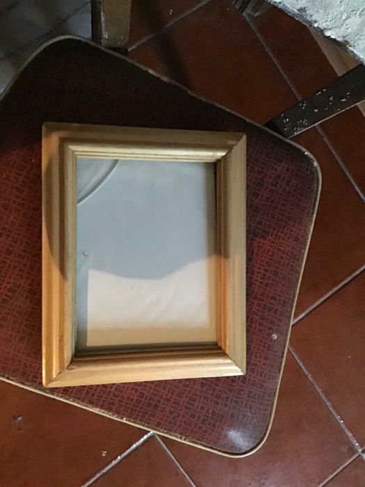 moldura castanha clara