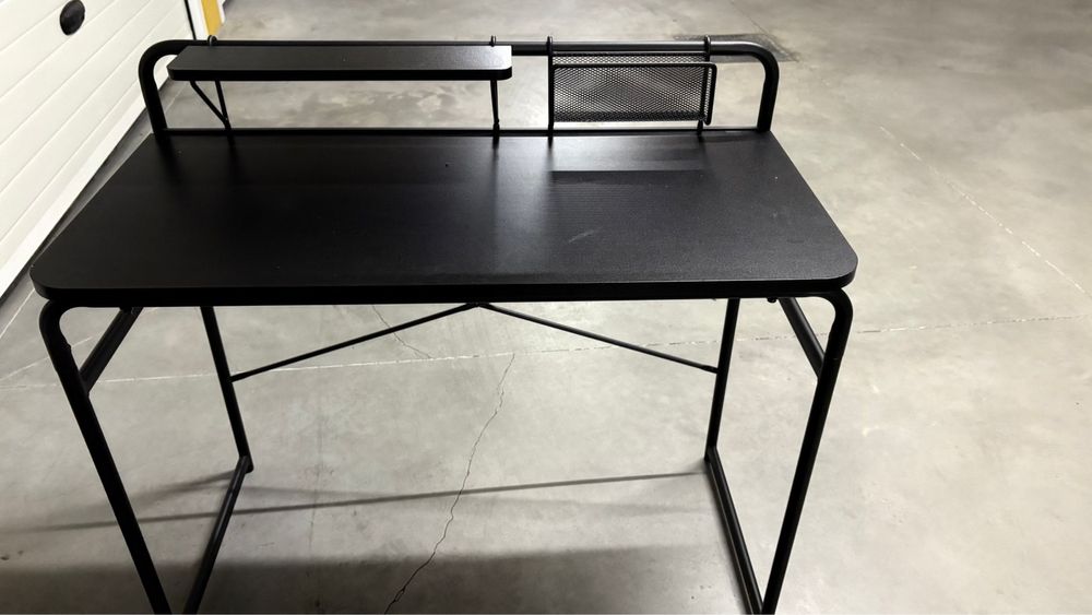 Secretaria kave home em otimo estado