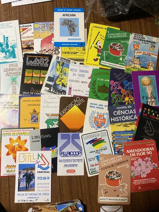 Lote de 2500 calendarios anos 80, 90, 00, 10