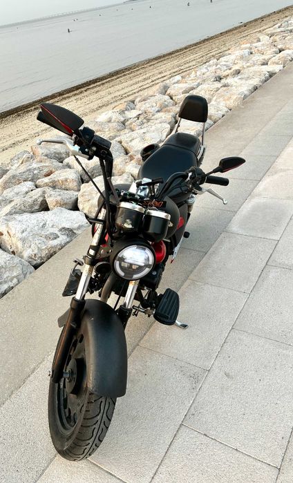 Keeway Superlight 125