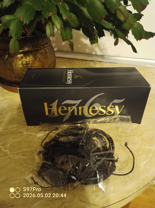 Męski Zestaw Prezentowy: 10 Bransolet Eko-skóra w pudełku Hennessy/PREZENT/UPOMINEK
