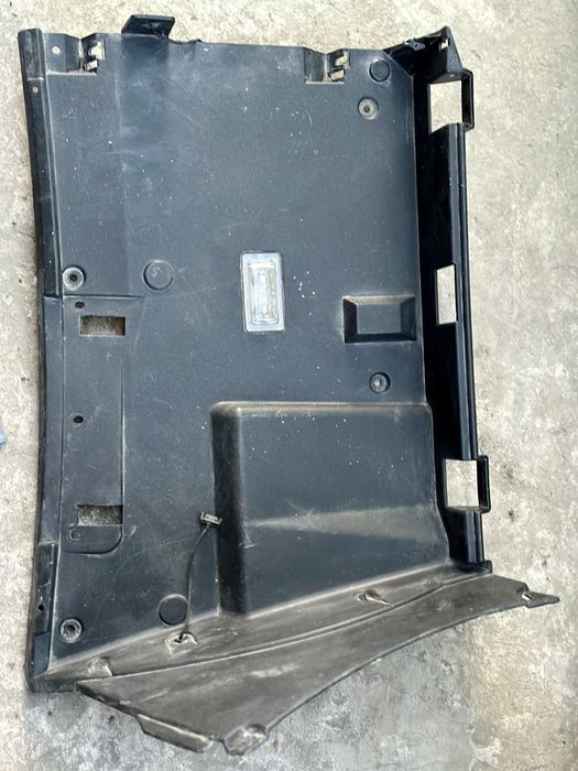 Крышка бардачка вещевой ящик NIVA Chevrolet разборка