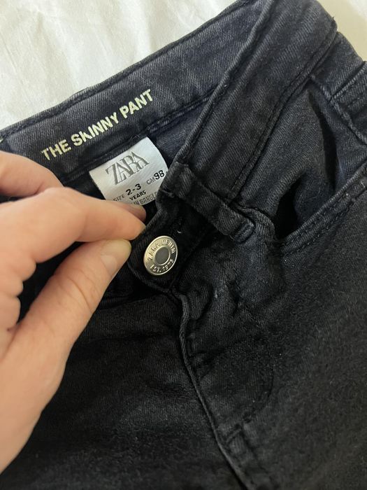 Штани від Zara на дівчинку розмір 98 см