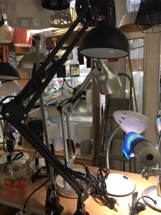 Настольна лампа металева на струбцині MT-800