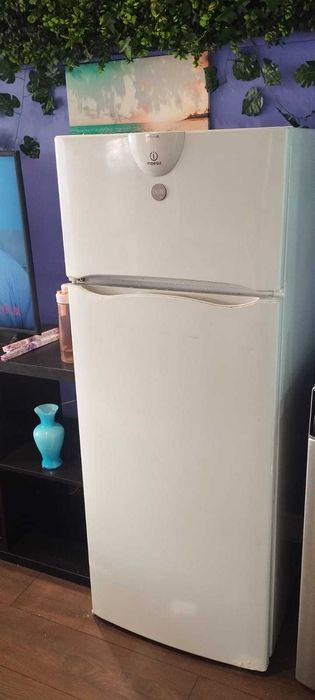 Geladeira Pequena