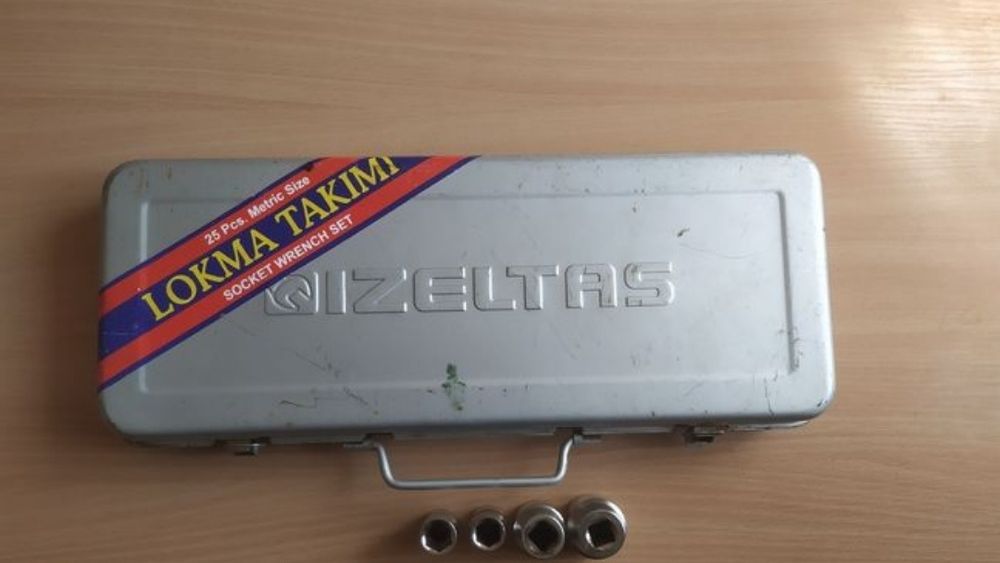 Набор инструментов IZELTAS квадрат 1/2