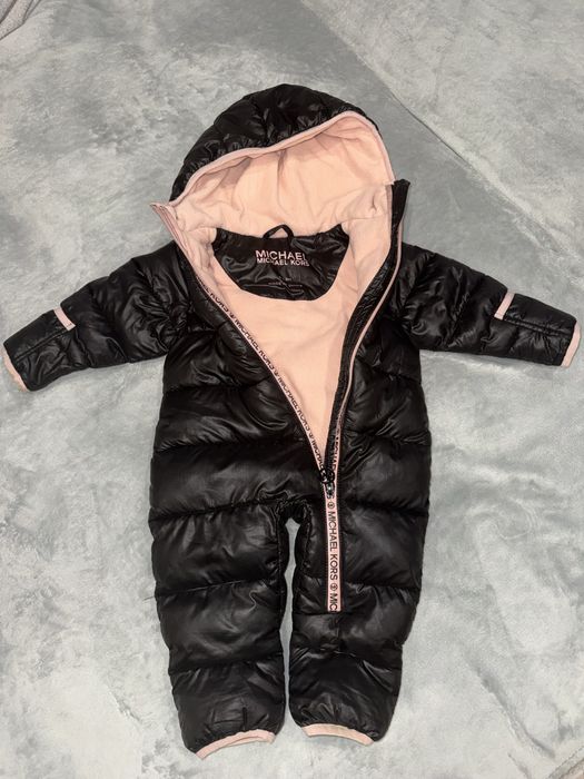 Дитячі зимові комбінезони