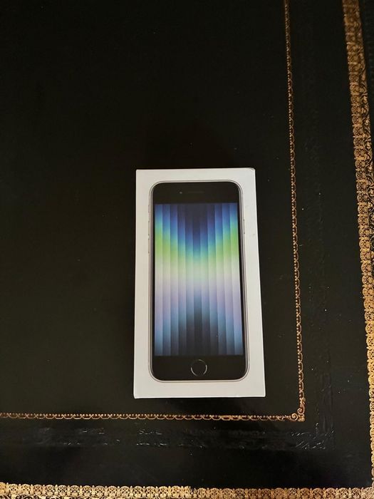 iPhone SE 2022 64GB em caixa