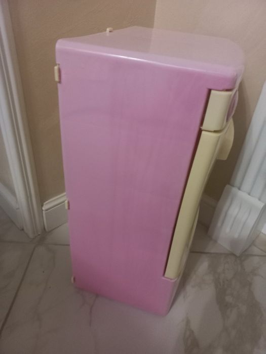 Дитячий холодильник посудомийка