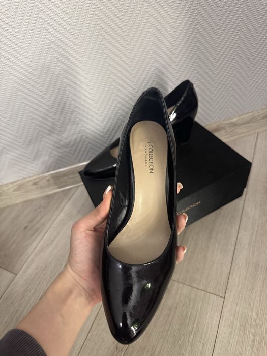 Туфлі лакові TJ COLLECTION