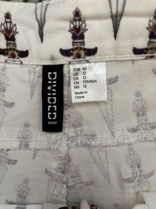 Krótkie spodenki w sztylety H&M divided, rozm. 42