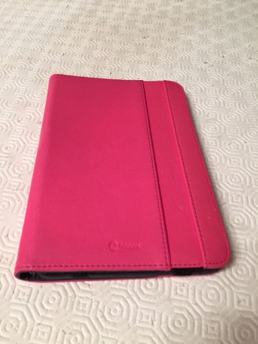 7-inch pink tablet case in good condition64740623778179122