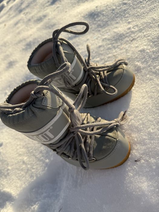 Moon boot дуже теплі чобітки дитячі