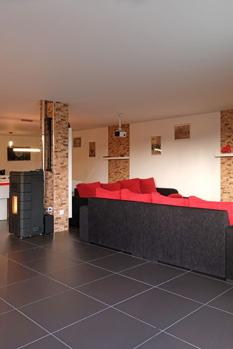 Aluguer de salão de festas Guimarães 130m2 /zona de jogos /jardim 120m