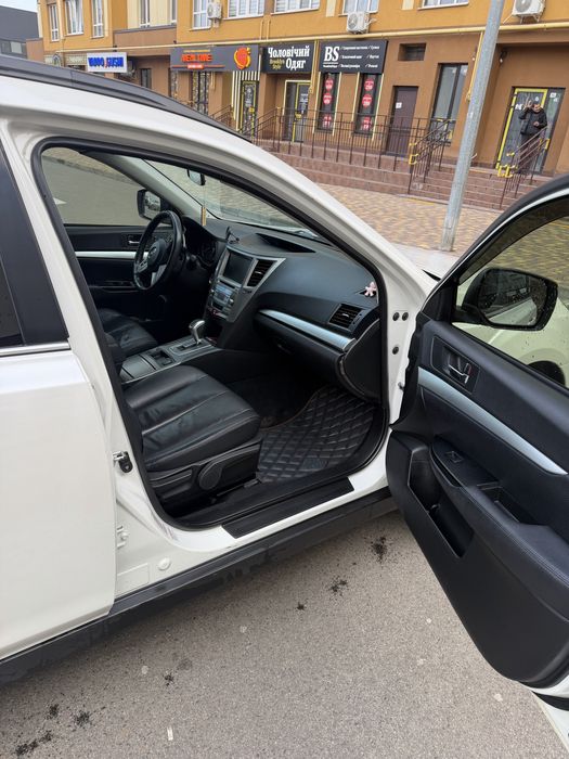 Subaru Outback 2011 2.5