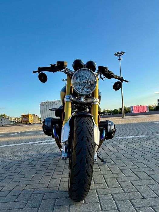 BMW
