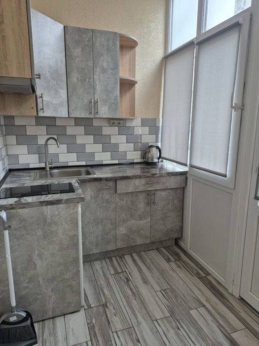 Сахарова/Бочарова, квартира в новом доме на 1эт с балконом