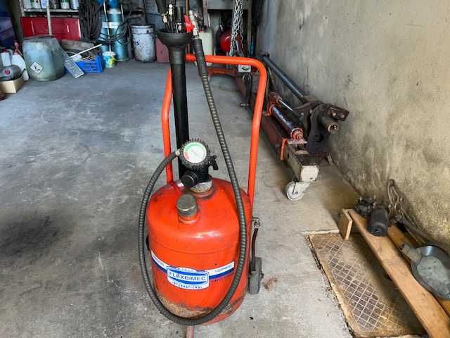 Aspirador de Óleo para Automóvel