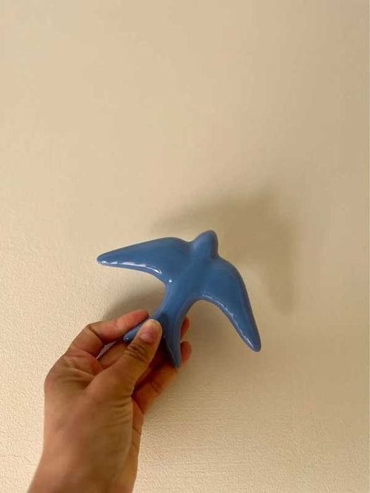 Stock off lote de 100 andorinhas em porcelana, várias cores e tamanhos