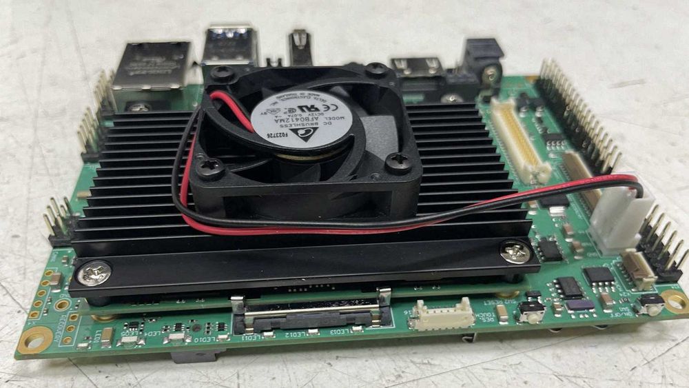 Плата носитель Ixora Carrier Board V1.3A + модуль Apalis iMX8 4gb