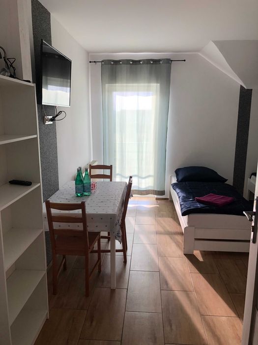 NIEZAPOMINAJEK 7 LEGNICA - TANIE NOCLEGI, kwatery prywatne, pokoje gościnne, kwatery pracownicze i dla firm w Legnicy