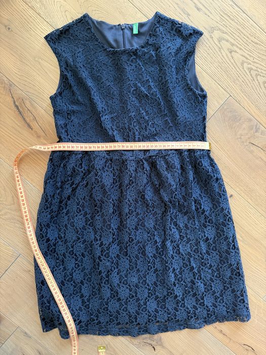 Сукня фирми United colors of benetton