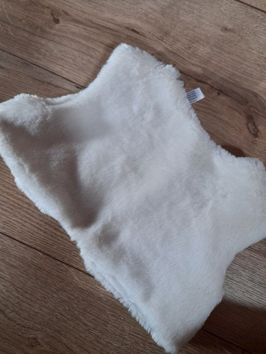 Białe futerko kamizelka bolerko mantaray 18-24m 92cm