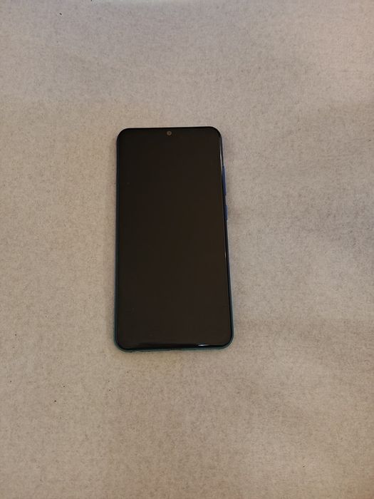 Vivo 1820 / 2GB RAM / Ультратонкий / Красивый синий градиент / Рабочий