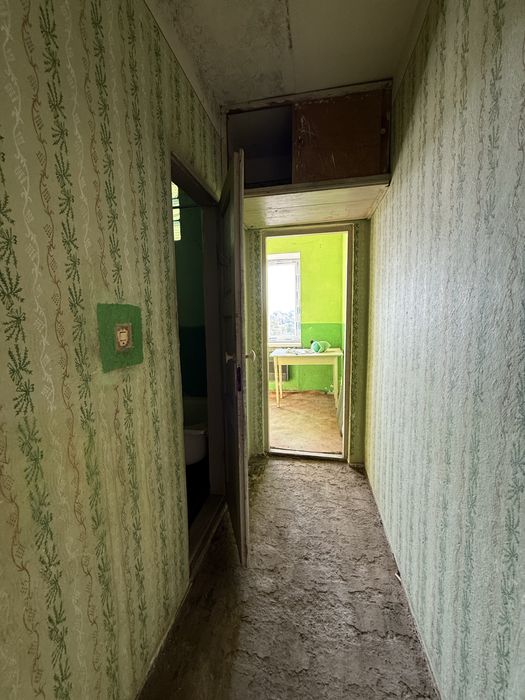 Продам 1-кімнатну квартиру без ремонту