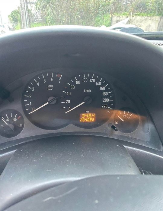 Opel corsa c 2001 1.0