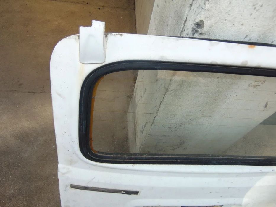 Renault 4L tampa mala " usado em bom estado