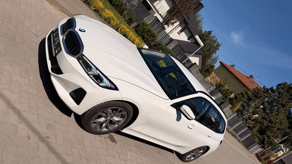 BMW Seria 3 BMW Seria 3 330i xDrive Head Up