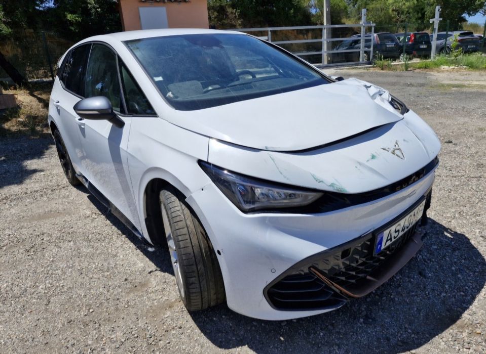 Cupra born 100% para peças