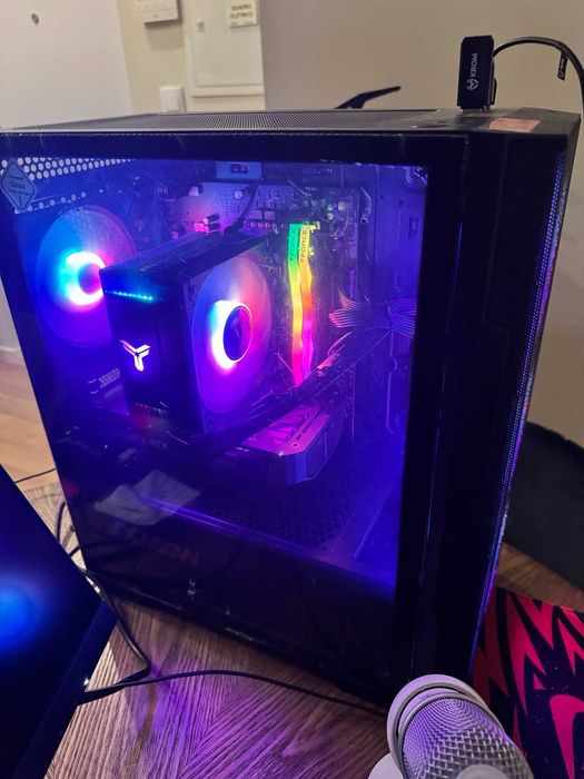 Setup Gaming Completo RTX 5060 + 32GB RAM + Monitor Curvo AOC