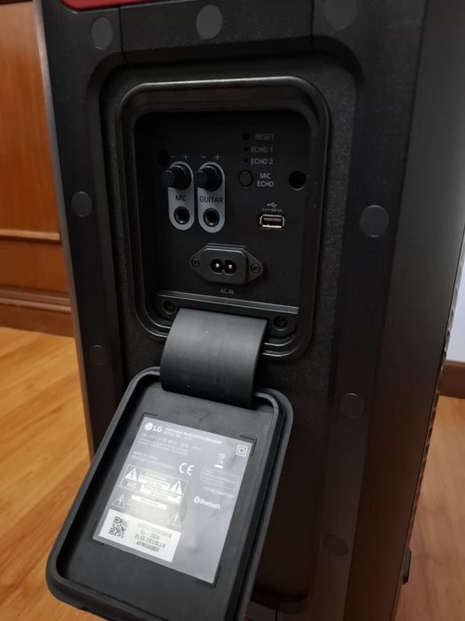 Coluna LG XL5S nova com garantia