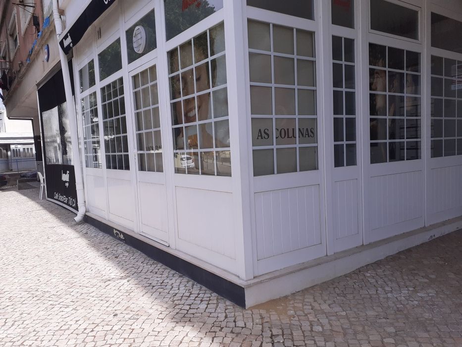 Café e snack-bar (RESERVADO)