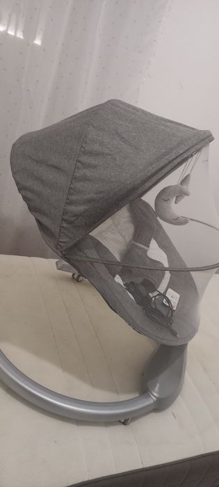 Espreguiçadeira elétrica de bebé
