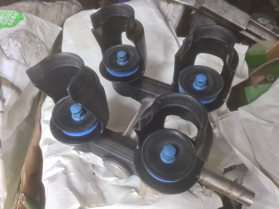 Manifold Alfa Laval / De Laval do dojarki przewodowej / hali udojowej