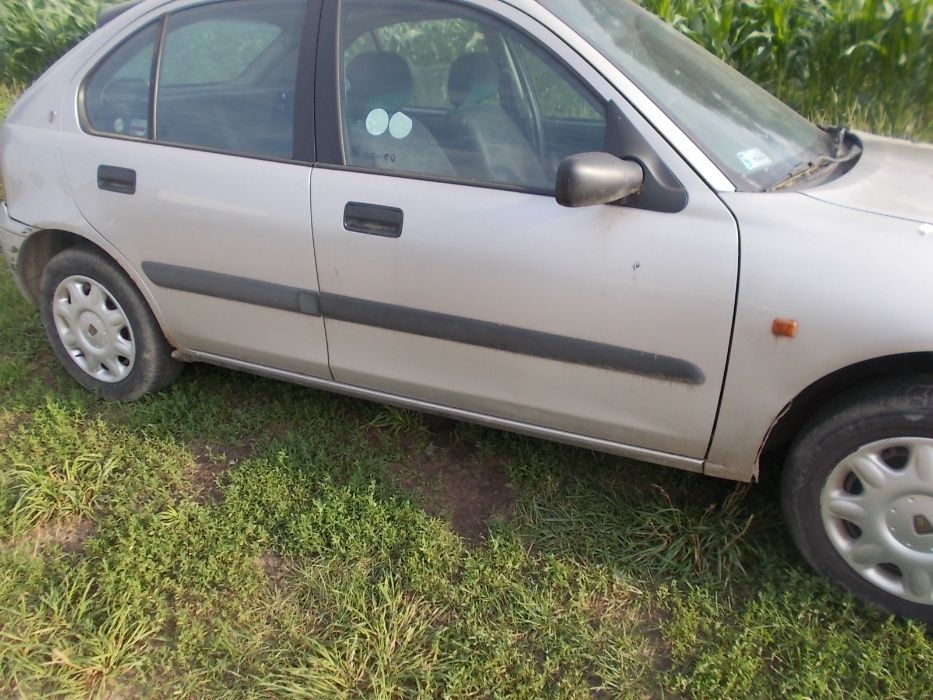 Rover 200, 214,benzyna 1,4 16V,przeznaczony na części,srebrny,5 drzwi
