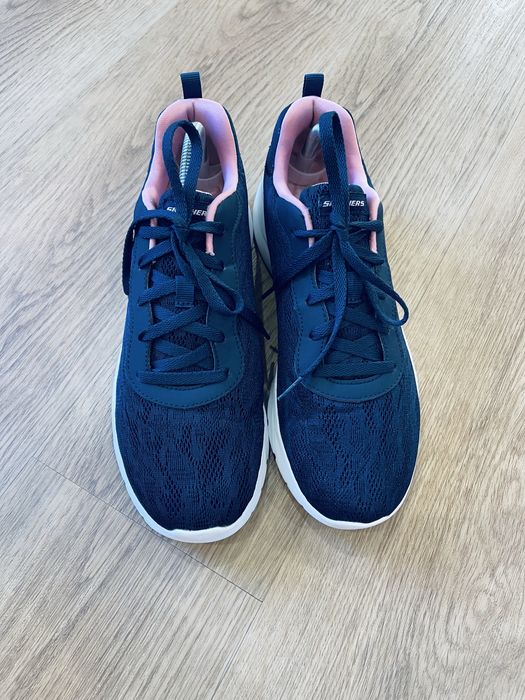 Кросівки жіночі skechers 41р