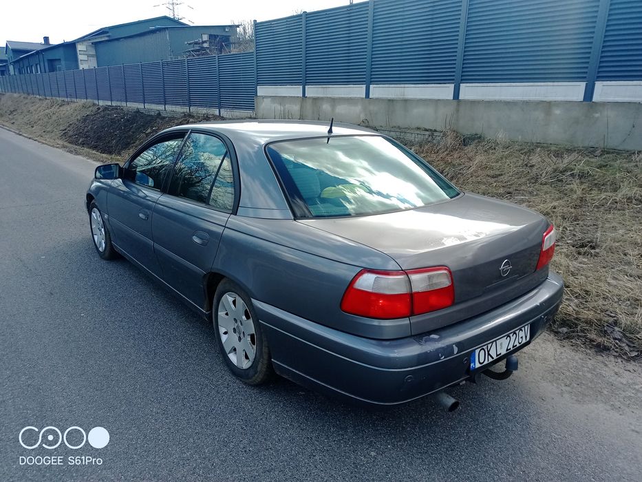 Opel Omega b fl 2.2 + gaz Automat