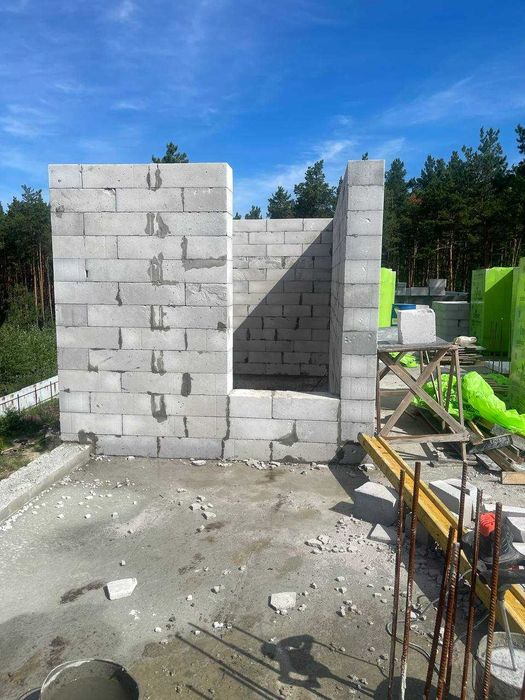 Відмінна квартира в зеленому районі, за 15600 $