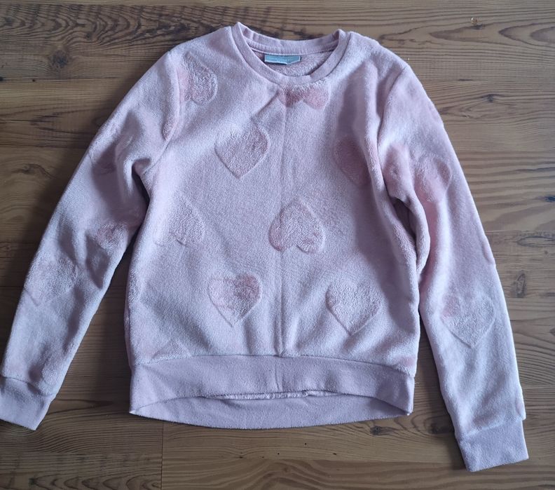 Ciepła bluzka z serduszka 134/140