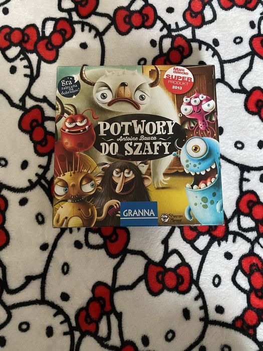 Gra karciana potwory do szafy