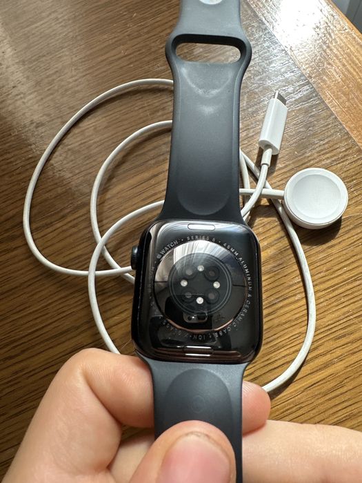 продам apple watch 8 45мм Midnight 32gb 95% акумулятор